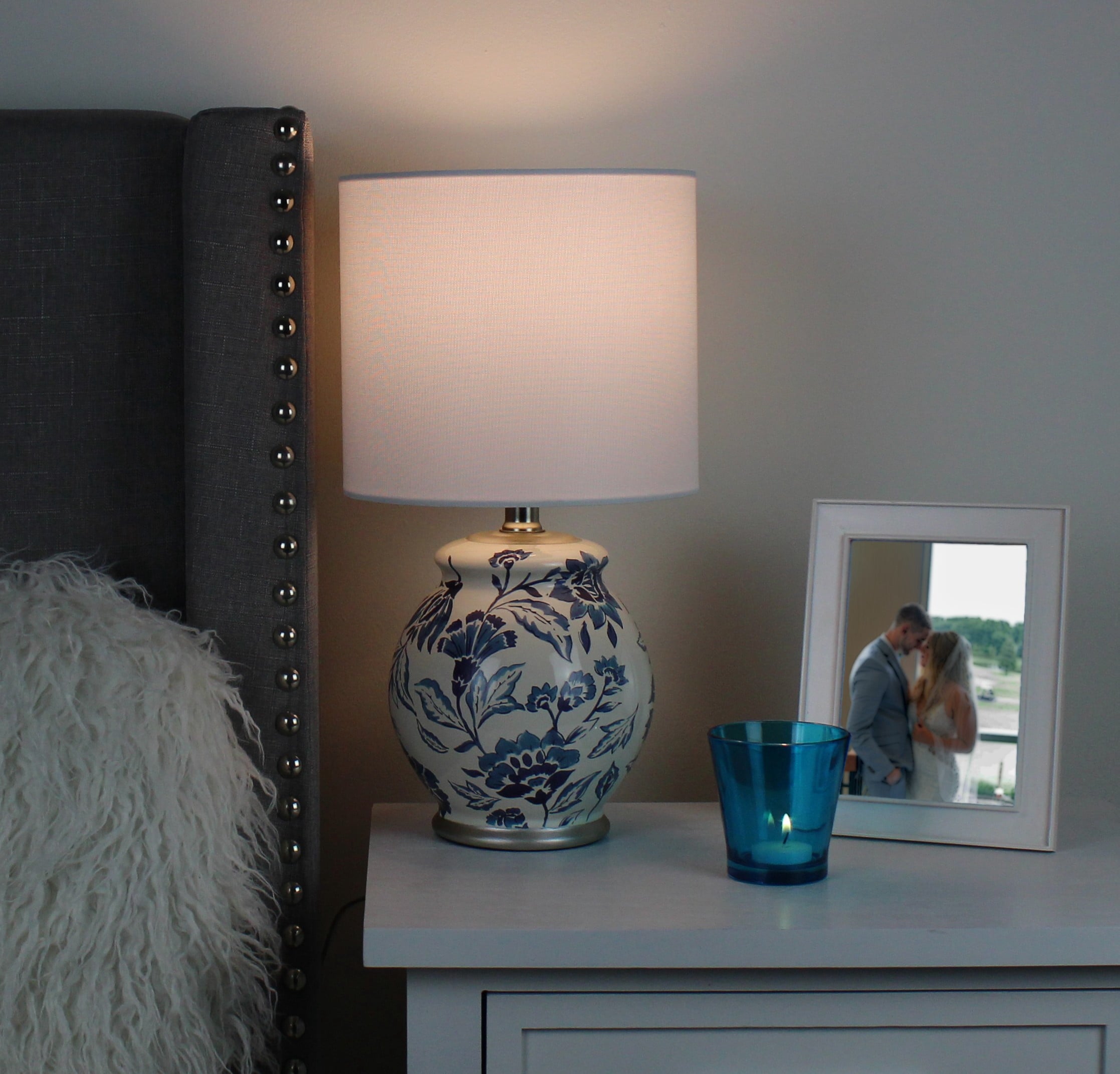 Cozylumi™ Floral Ceramic Lamp with Shade, 17"