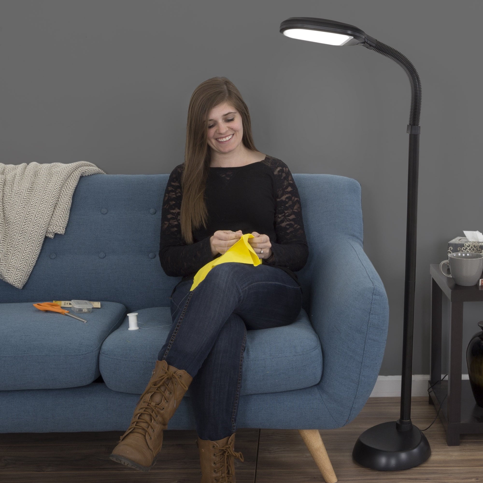 Cozylumi™ Natural Sunlight LED Floor Lamp with Bendable Neck 60 Inch Black