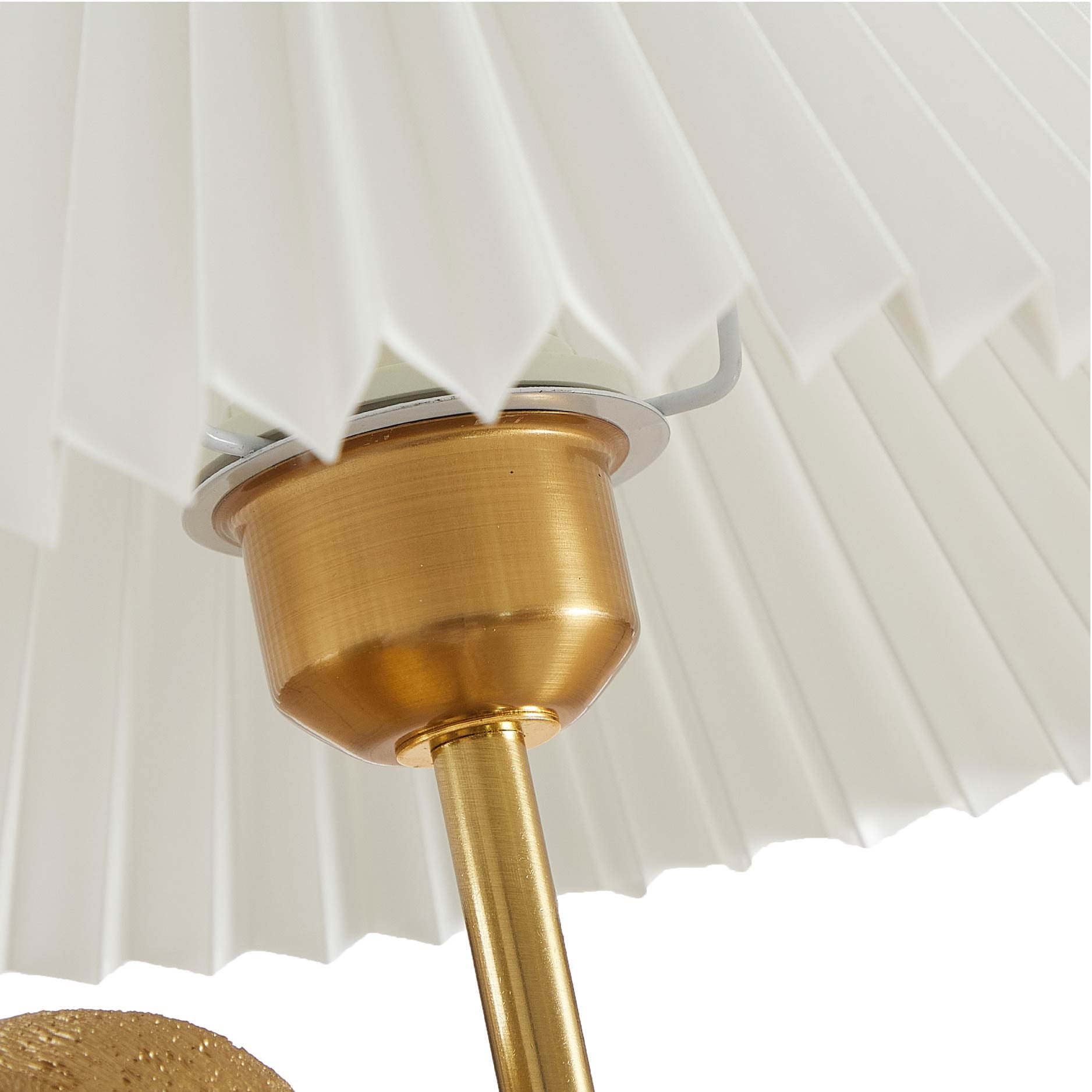 Cozylumi™ White Labrador Dog Brass Table Lamp